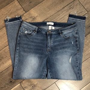 Lane Bryant Distressed Ankle Jeans 18